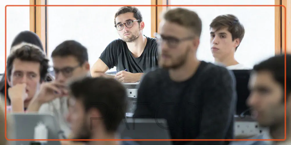 جذابیت آموزش آنلاین برای دانش آموزان جذابیت آموزش آنلاین برای دانش آموزان
